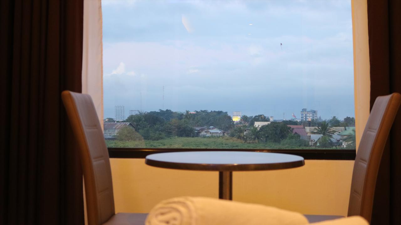 Amaris Suites Butuan City ภายนอก รูปภาพ