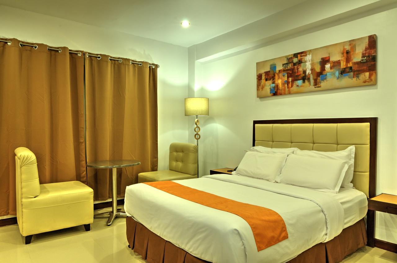 Amaris Suites Butuan City ภายนอก รูปภาพ